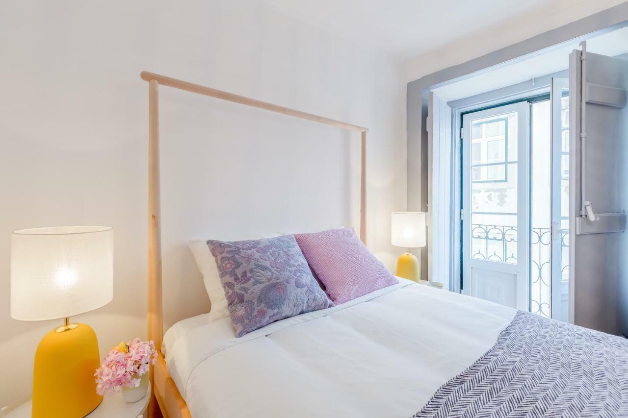 Alfama, Bright And Spacious With Private Terrace, By Timecooler Lisboa Exterior foto